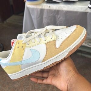 Nike Kids' White, Yellow, and Tan Sneakers